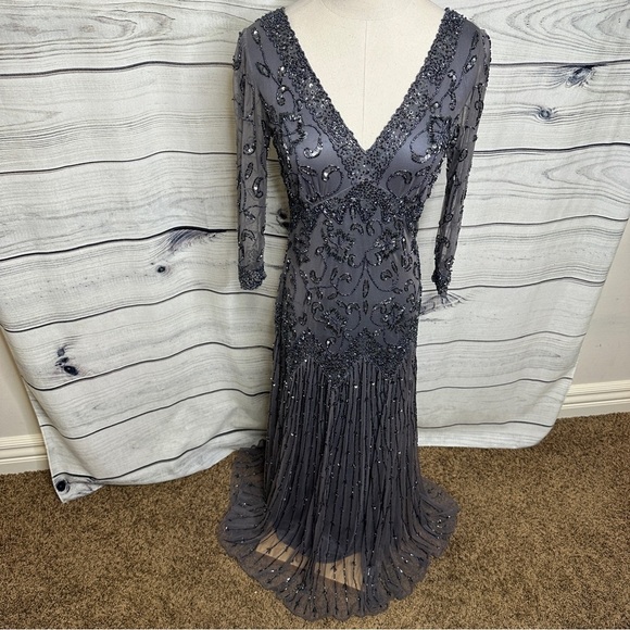 Pisarro Nights Dresses & Skirts - Gray evening v neck dress with intricate beading